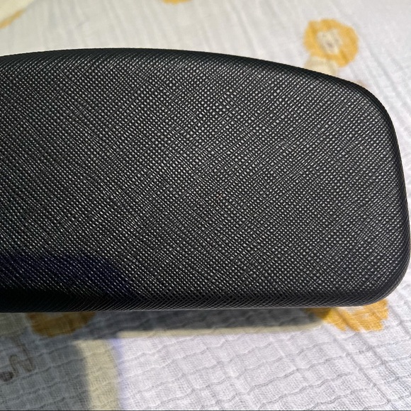 Salvatore Ferragamo Sunglasses eyeglass holder hard case - Picture 8 of 9